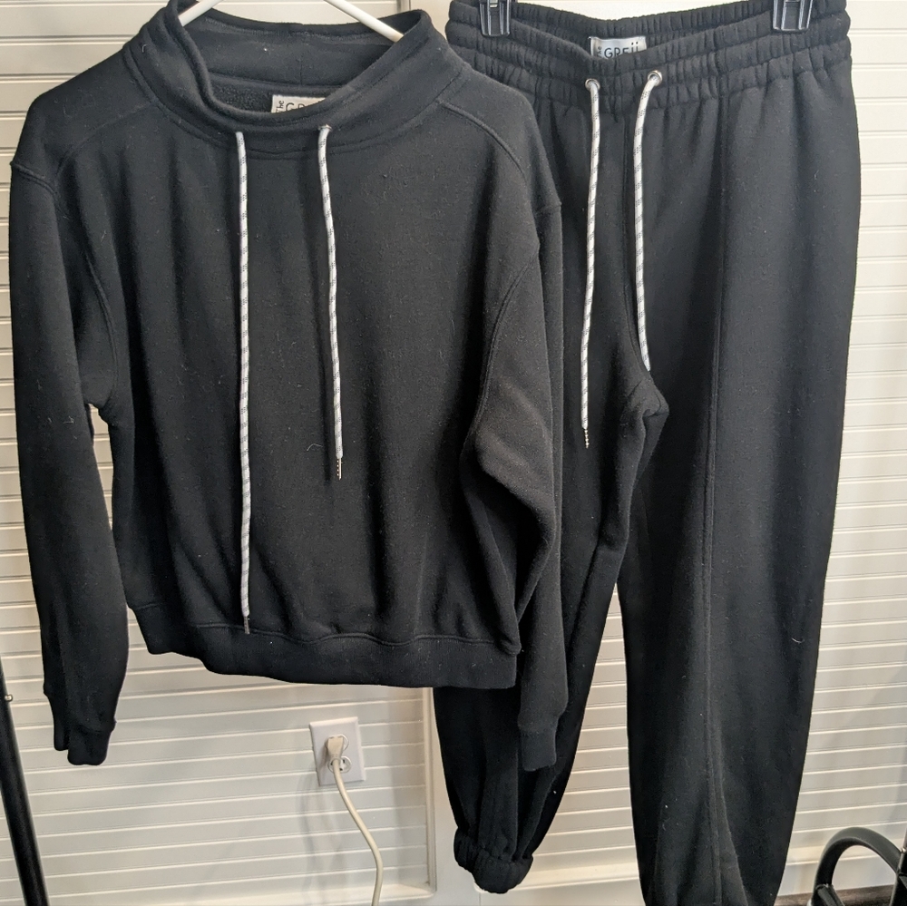The Greii Black Hoodie and joggers set